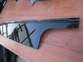 Volvo XC90 FRONT RIGHT SIDE DOOR WINDOW B PILLAR APPLIQUE MOLDING- 31688693